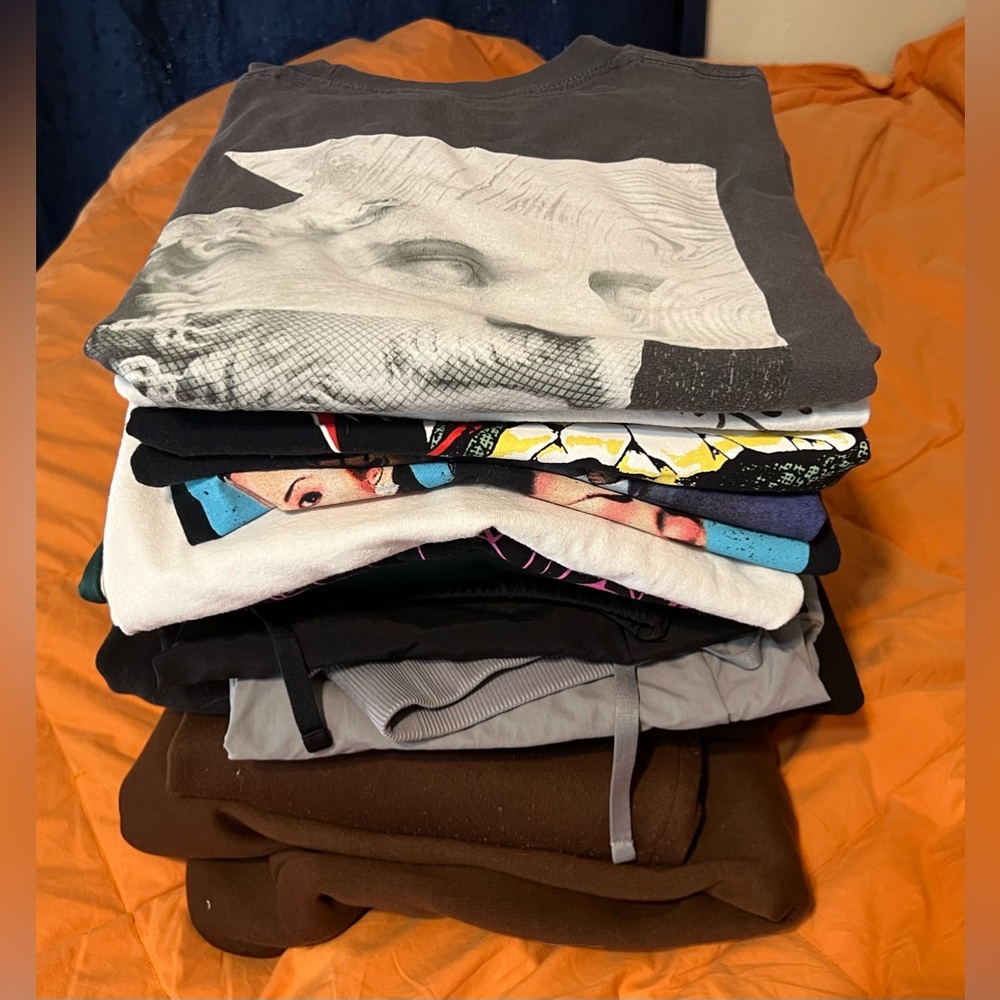 14pc Graphic Tee Bundle w/ Sweatsuit, Sweatpants & Hoodie